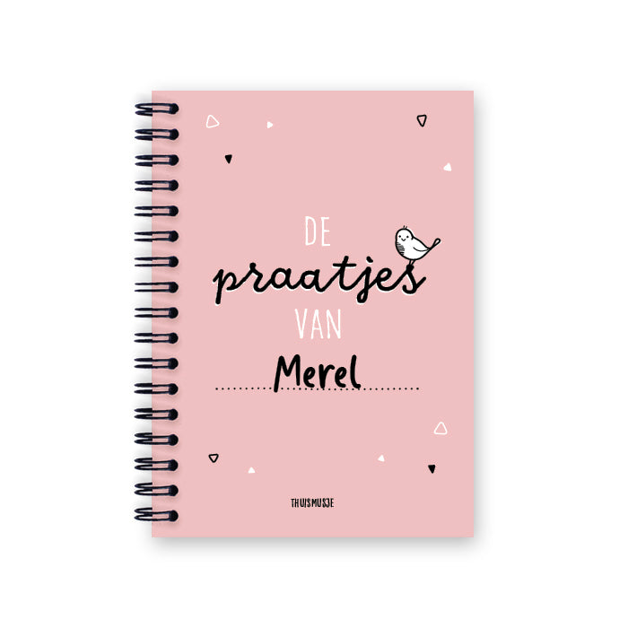 digitaal vooraanzicht roze uitsprakenboekje, met tekst de praatjes van ... handgeschreven naam Robin op stippellijn.